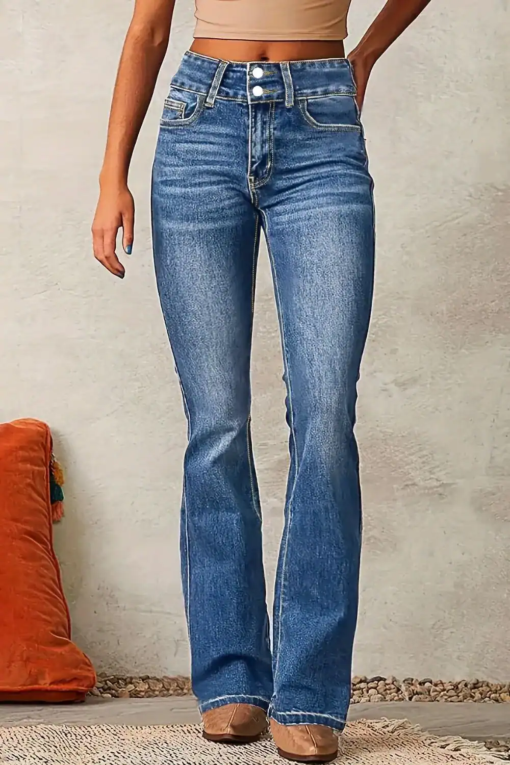 Mid-Rise Flared Denim Jeans with Vintage Wash - Image 4